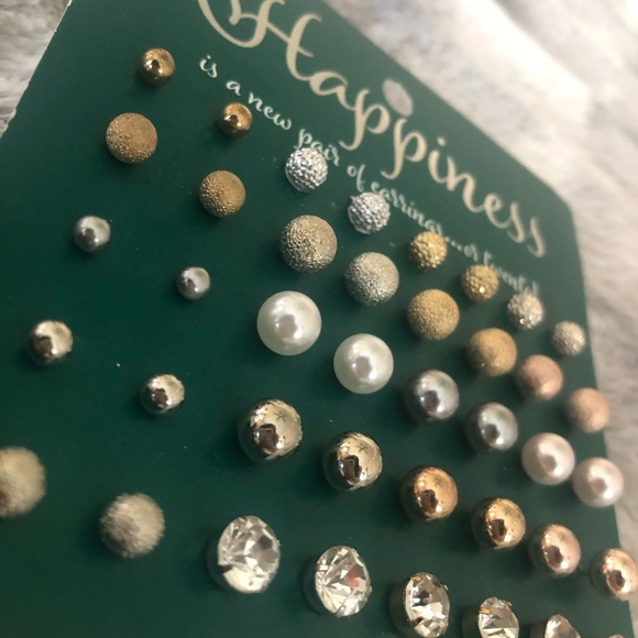 20 pairs of earrings!!! - Picture 3 of 3